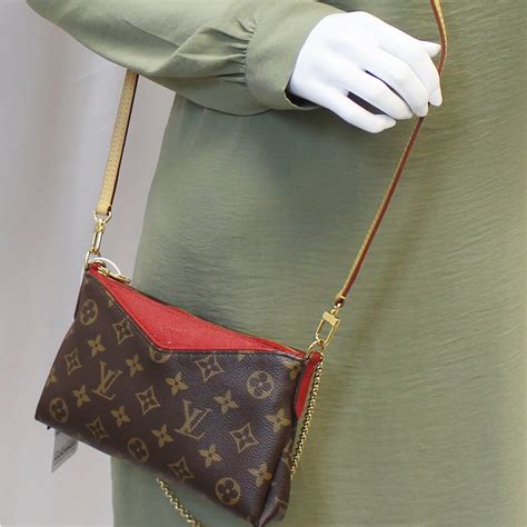 louis vuitton crossbosy|Louis Vuitton crossbody wallet.